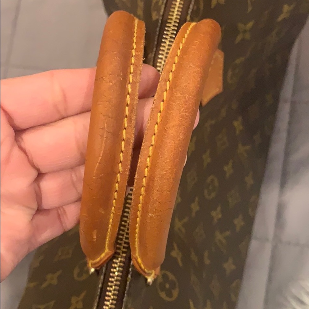 Authentic Louis Vuitton Speedy 35 - Picture 5 of 8